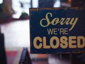 Photo of shop closed sign